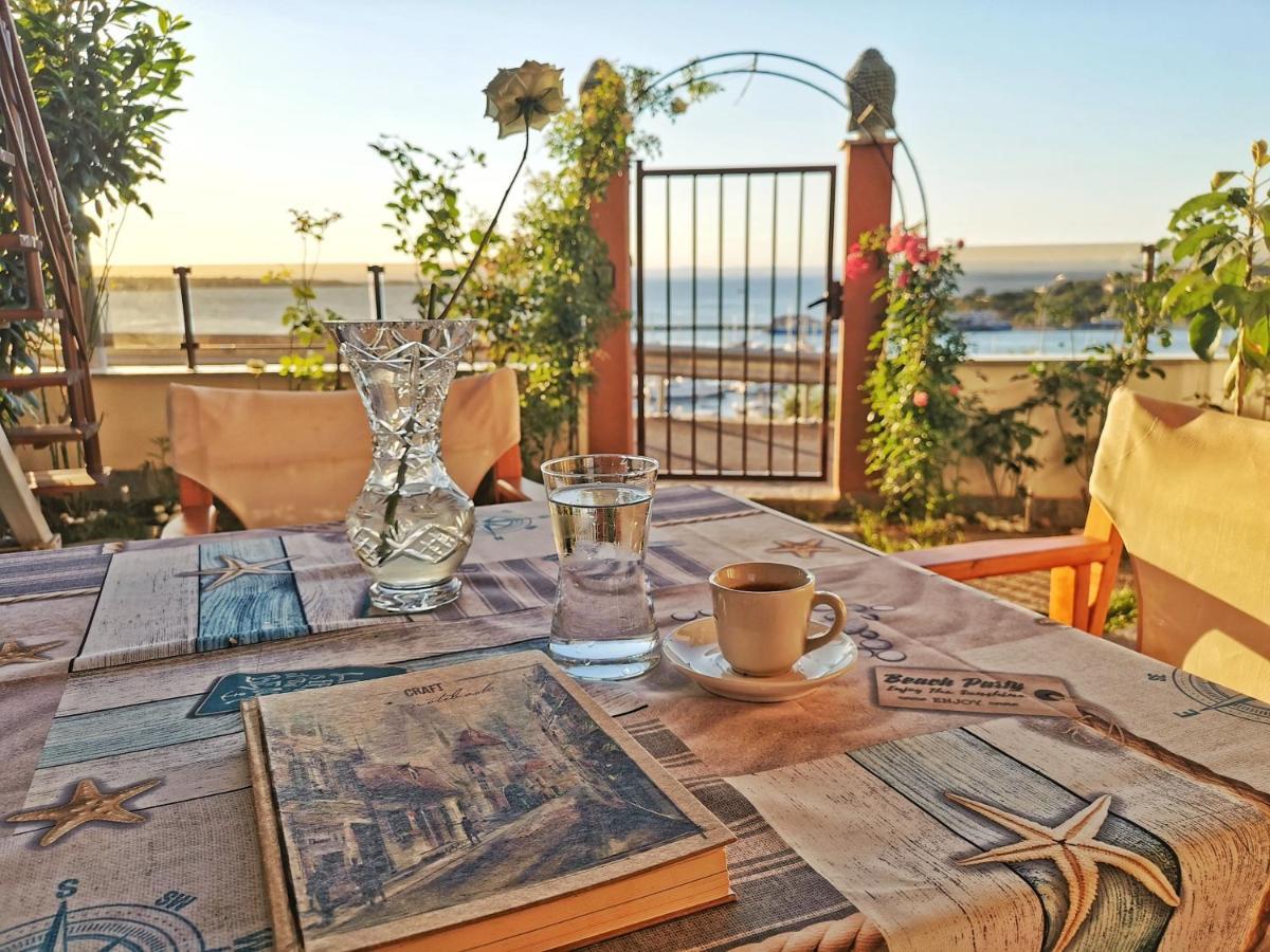 Villa Victoria - A Luxury Appartment With Icredible Seaview Sozopol Bagian luar foto