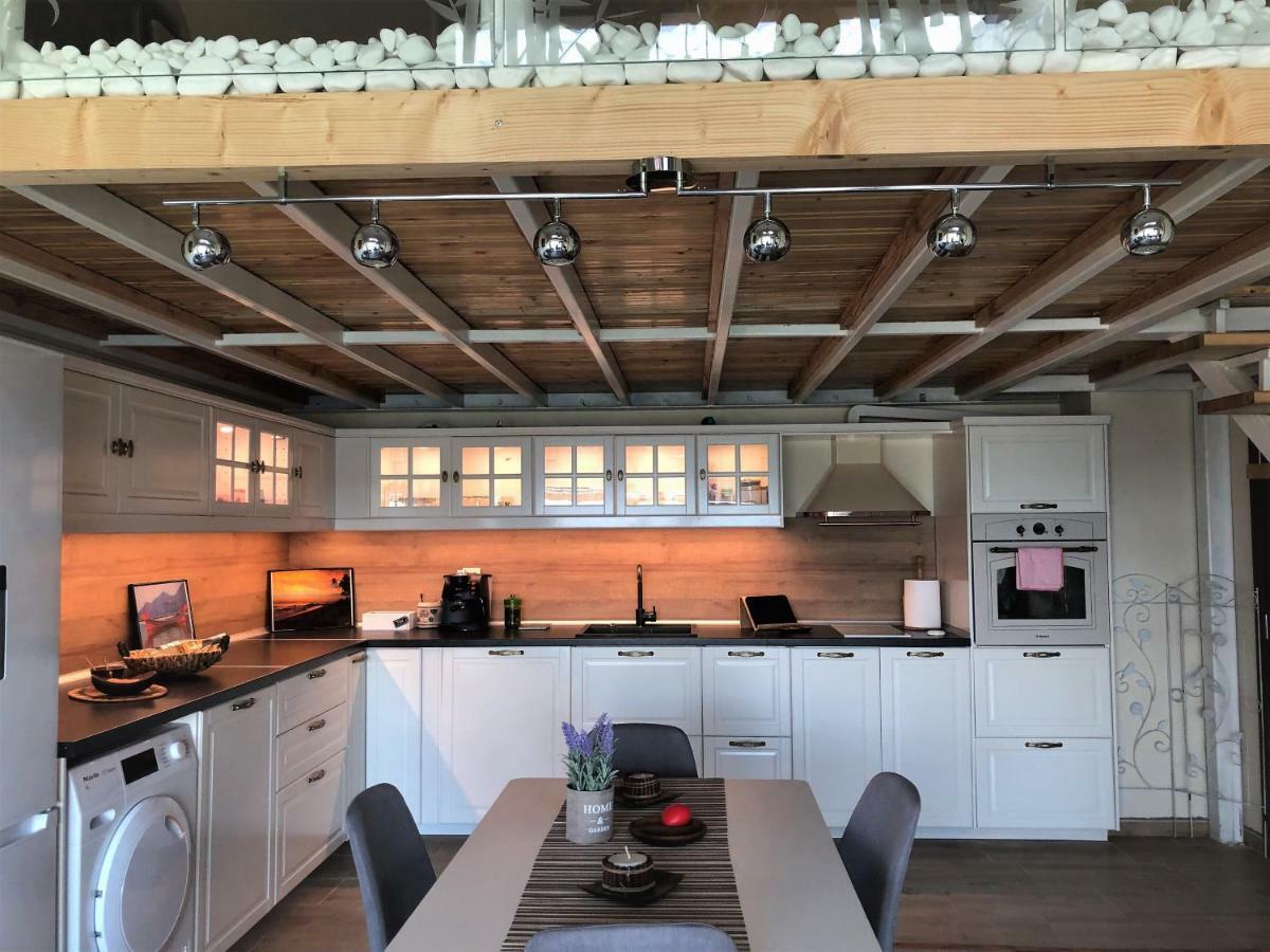 Villa Victoria - A Luxury Appartment With Icredible Seaview Sozopol Bagian luar foto